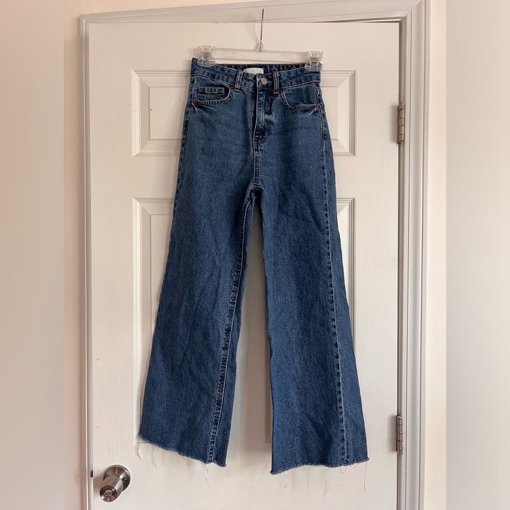 High waisted, wide leg H&M Jeans - Size 2